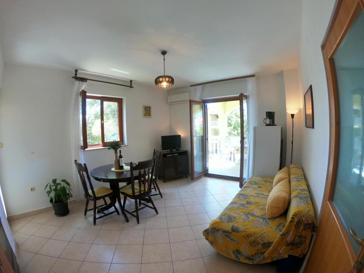 Apartments Stanko Petrcane Εξωτερικό φωτογραφία