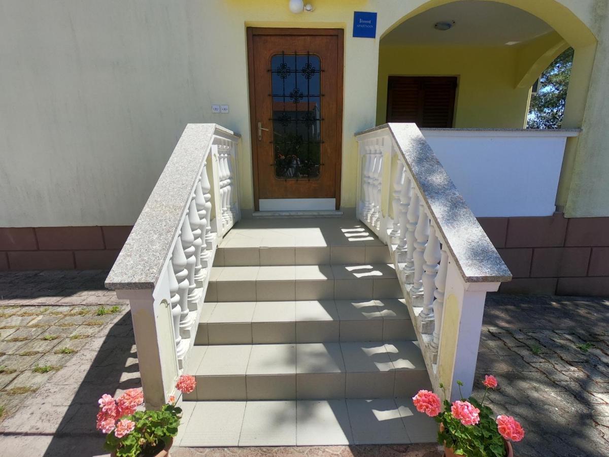 Apartments Stanko Petrcane Εξωτερικό φωτογραφία